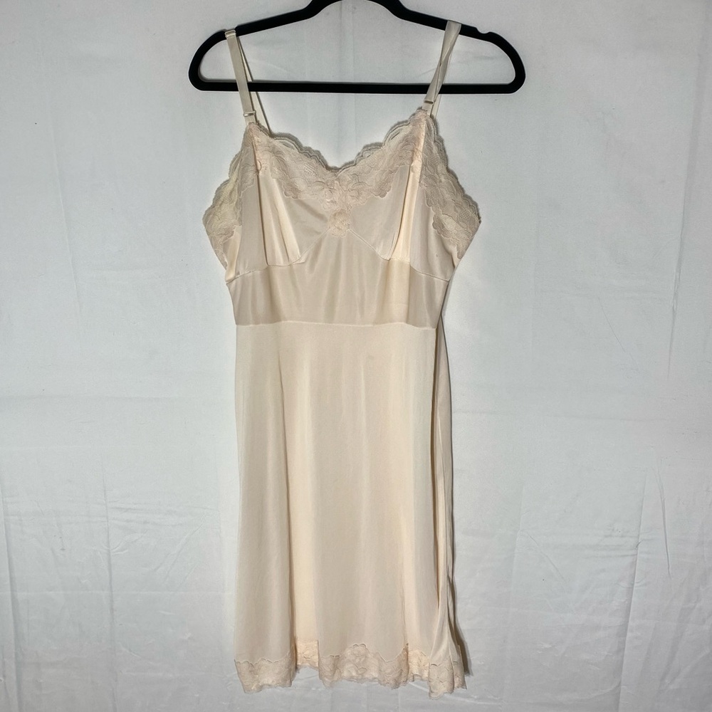 Vintage Cream Beige Satiny Slip Dress Sleep Dress With Lace Trim L